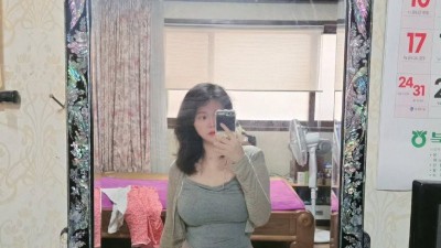 동탄미시룩 입고 성인웹툰 그리는 레전드작가